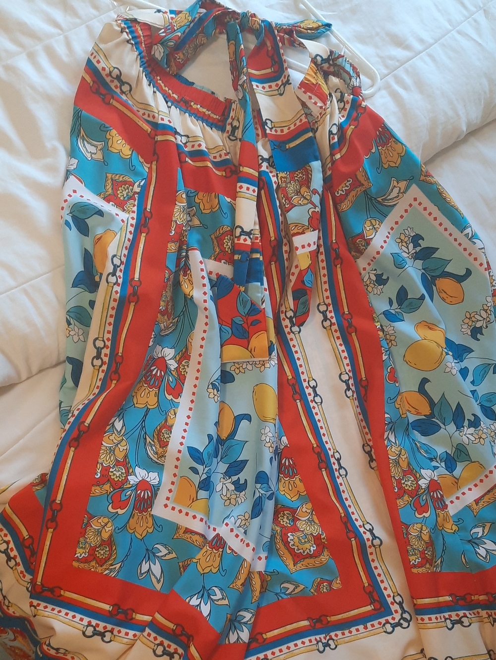 Women’s Blue, Red and White Print Maxi Skiet.